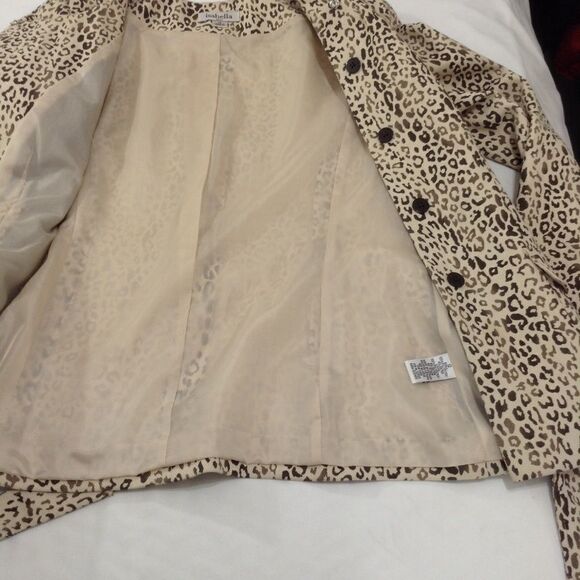 Isabella Belted Wrap Coat Animal Print Button Down Jacket Size 12 - Picture 3 of 5